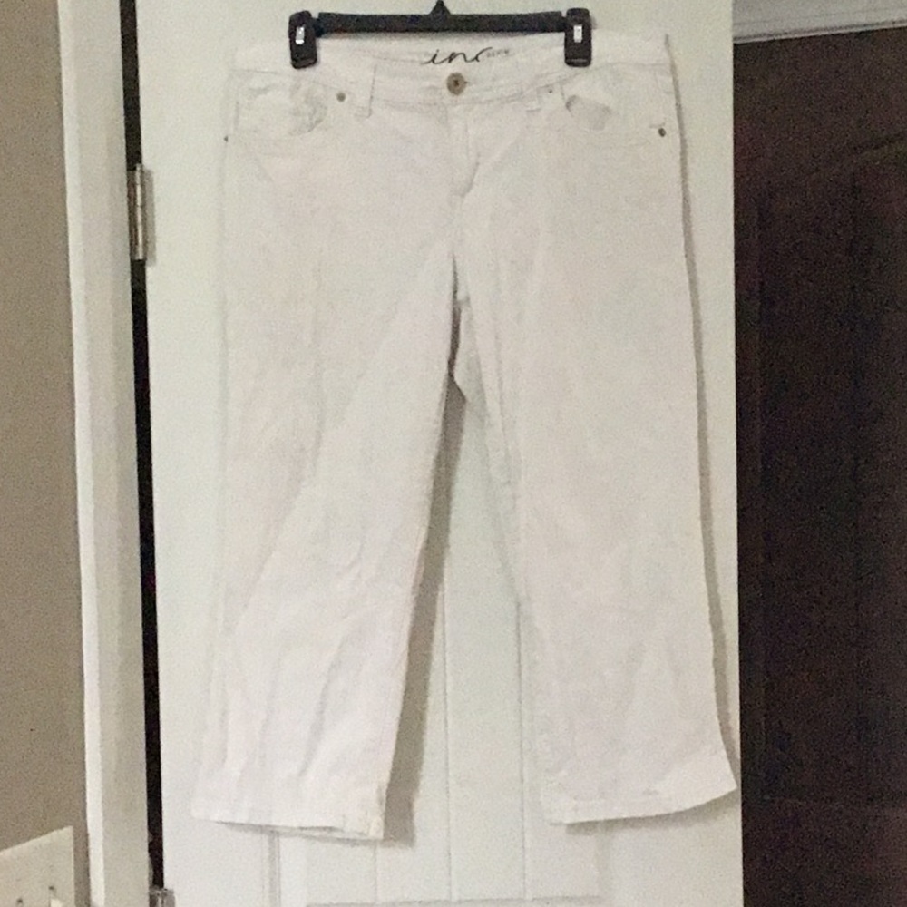 inc White Denim crop jeans - 12